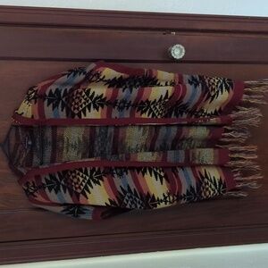 American Eagle Outfitters Open Hooded Aztec Fringe Festival Wrap Size XS/S